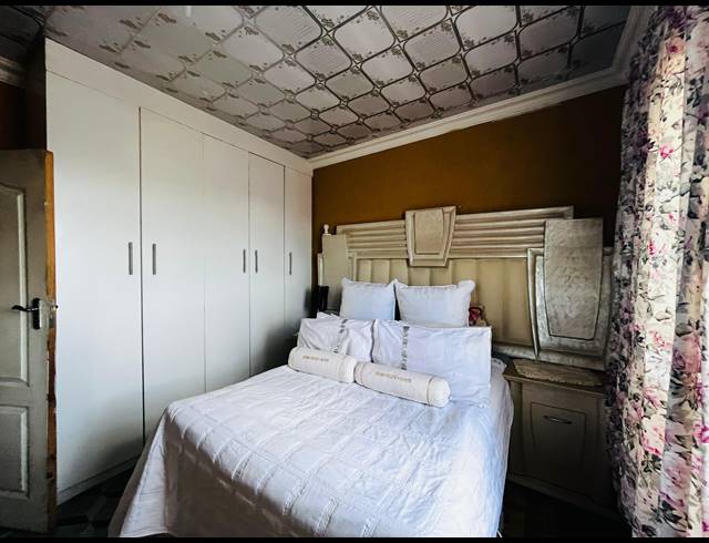 2 BEDROOM HOUSE FOR SALE IN EVATON WEST